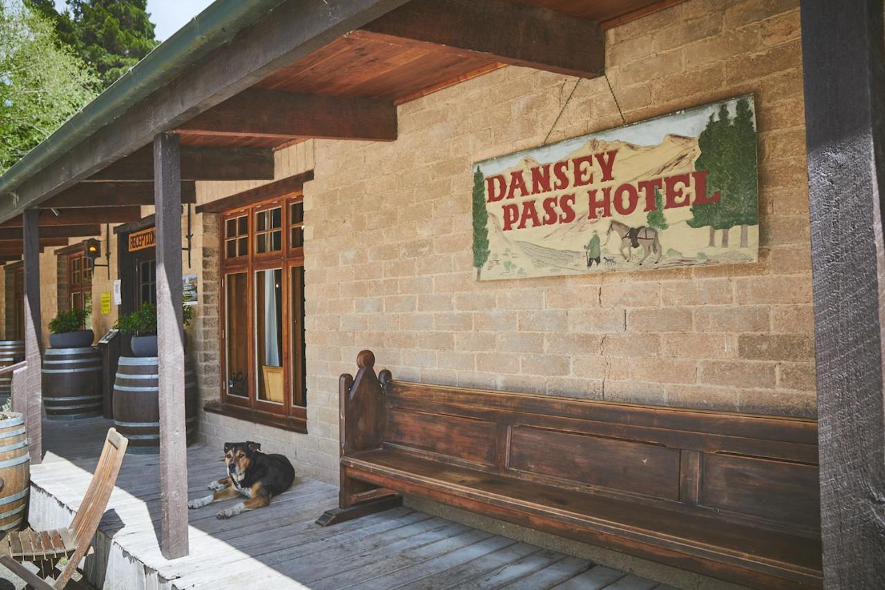 The Danseys Pass Hotel Ranfurly Kültér fotó